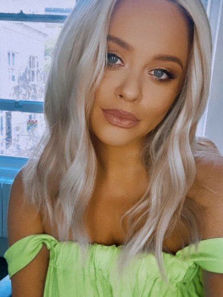 Emily Atack estrella del arte imágenes
