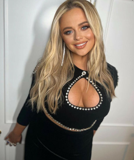 Emily Atack modelo libre imágenes