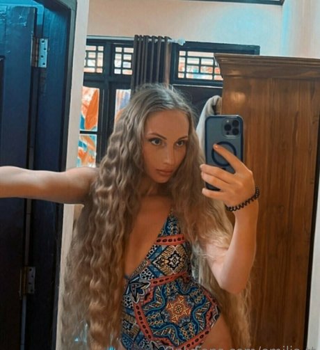 emilia tt modelo superior recopilación