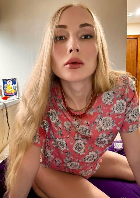 emilia tt actrice chaude images