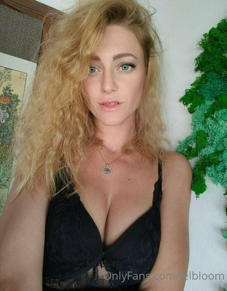 lelbloom star du porno chaud images