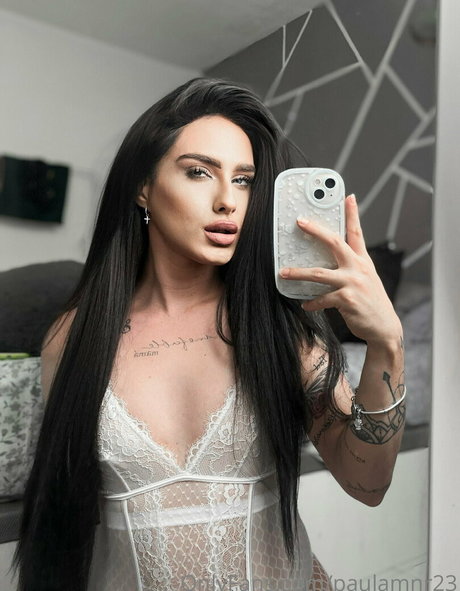 paulamnr23 perfect pornstar image