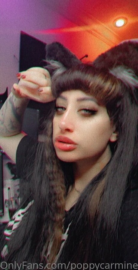 poppycarmine modelo sexy galería