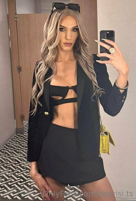 aparisi ts modèle sexy galerie