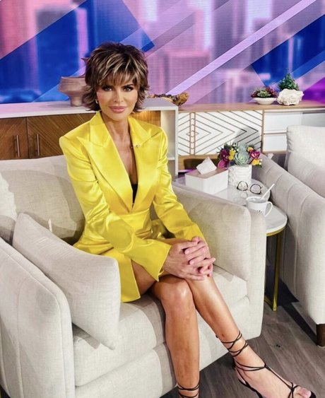 Lisa Rinna estrella atractiva imágenes
