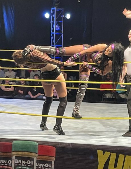 Leila Grey actrice hd photo