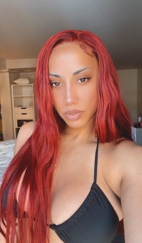 Leila Grey bonita estrella galerías