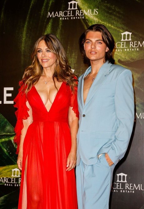 Elizabeth Hurley actriz de alta calidad imagen