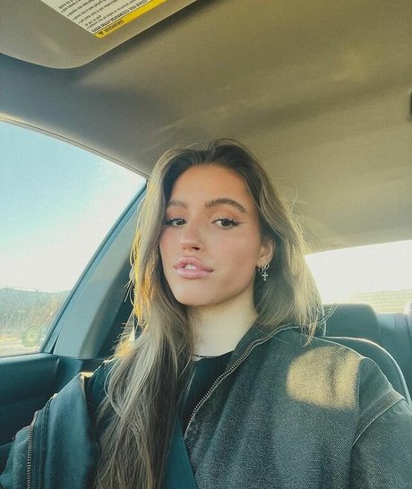 Sylvia Snyders perfect actress photos