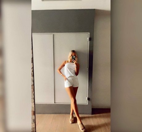 tina ts actriz de arte galería