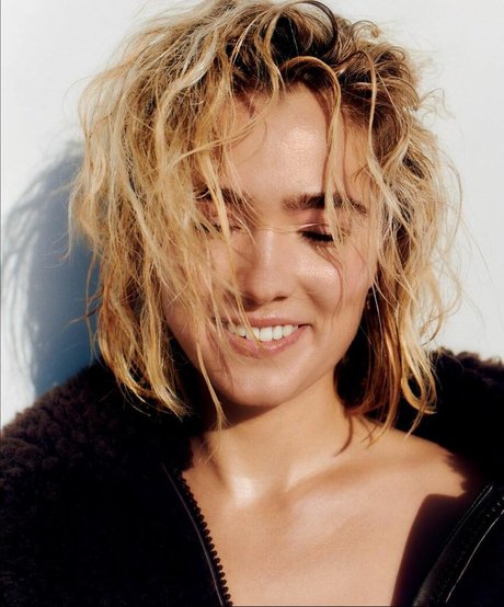 Haley Lu Richardson estrella porno hermosa galerías