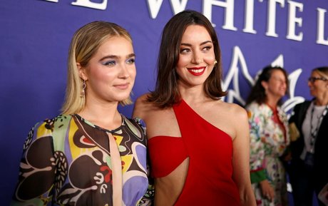 Haley Lu Richardson desnudos de modelos imágenes