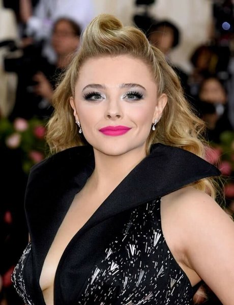 Chloe Grace Moretz actrice érotique archive