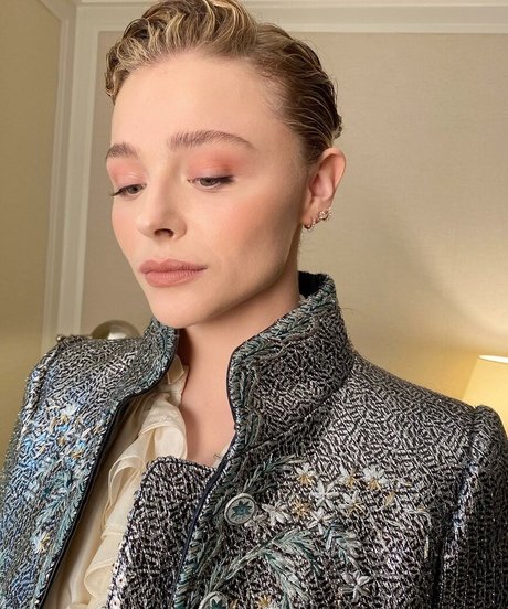 Chloe Grace Moretz étoile érotique collection