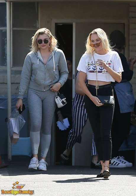 Chloe Grace Moretz modelo desnudos archivo