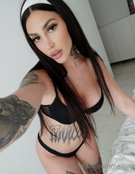 kiarabennet Miniature