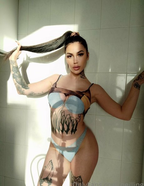 kiarabennet bonita modelo foto