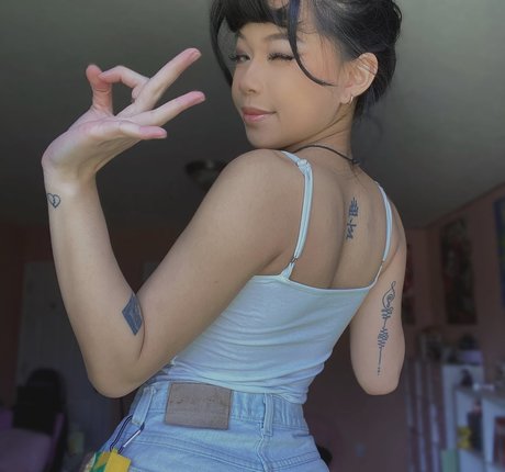 Wasabiicat estrella porno bonita fotos