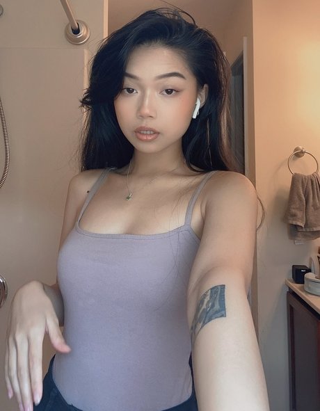 Wasabiicat modèles nus img