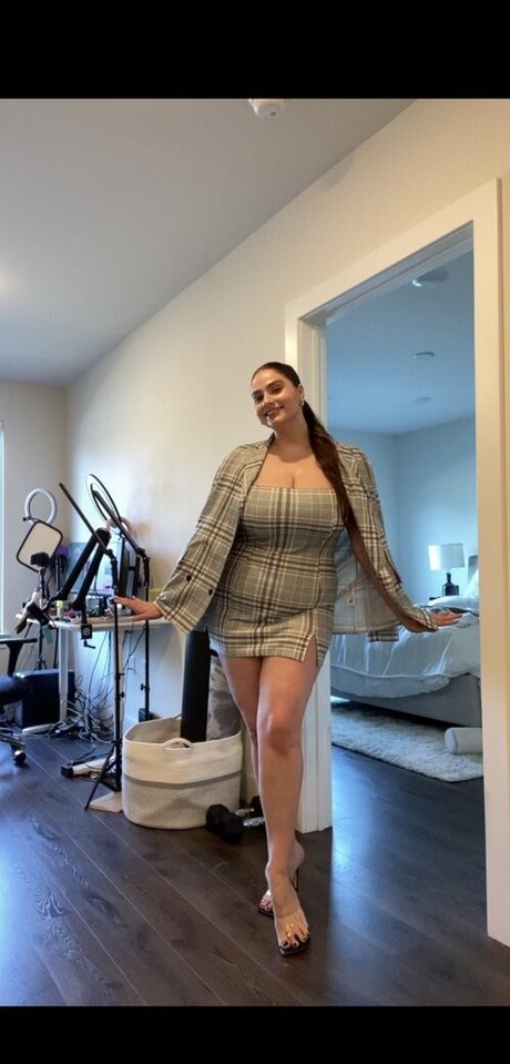 Elisabeth Marchini estrella porno xxx foto