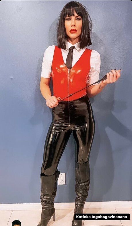 Courtney Hope meilleure actrice galeries