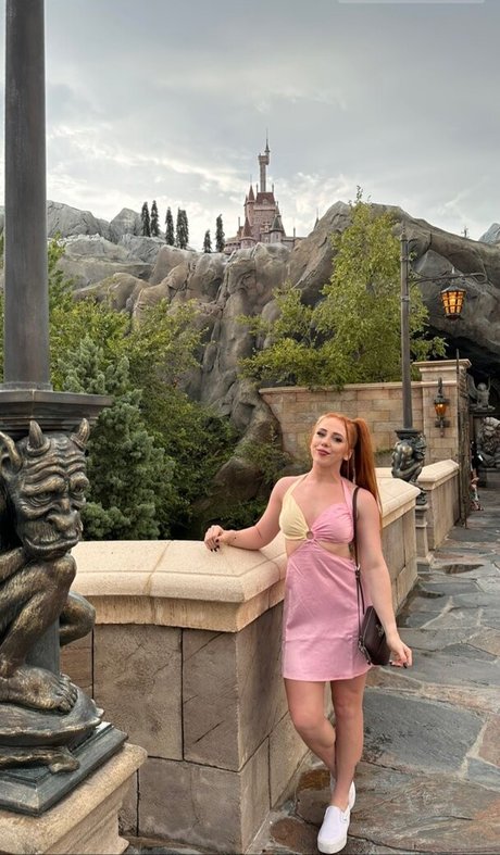 Isla Dawn pornstar pretty image