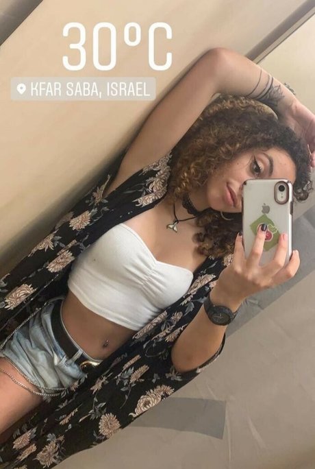 Edin Kary xxx étoile images