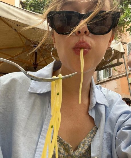 OnlyFans de nus asiatiques nu sexy photos