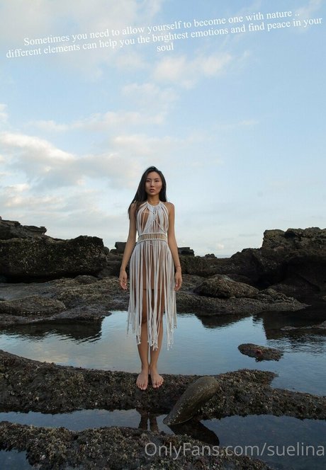 suelina modelo agradable archivo