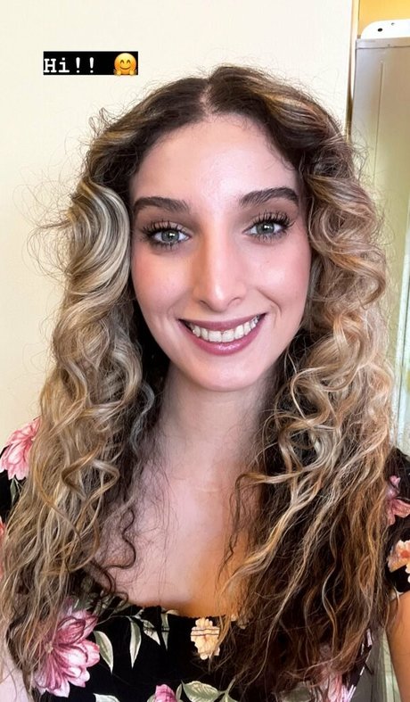 Yanellis Linares modelo erótico imagen