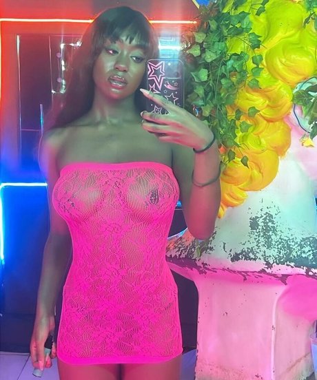 Majormommyissues actrice xxx galerie