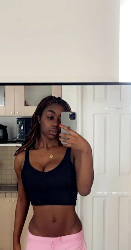 Majormommyissues estrella perfecta archivo