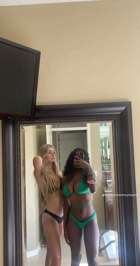 Majormommyissues exclusive pornstar pictures