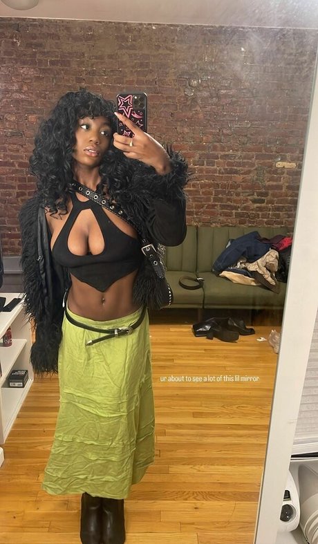 Majormommyissues hot model gallery