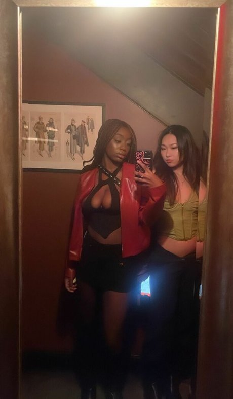 Majormommyissues actrice pornographique images