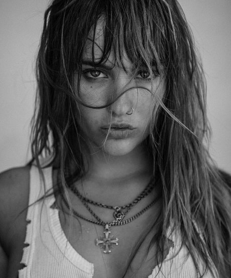 Victoria De Angelis actrice pornographique galeries