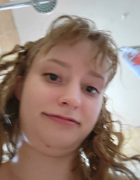 Real Owl modèle porno images