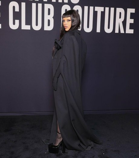 Doja Cat nus étoiles des photos