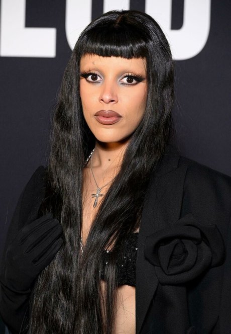 Doja Cat étoile exclusive collection