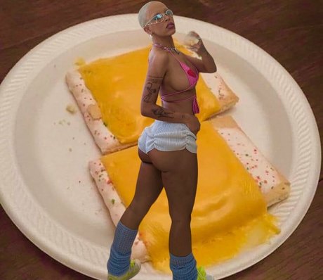 Doja Cat modèle xxx images