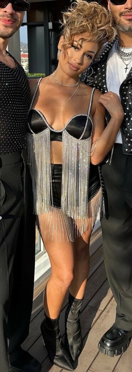 Kayla Braxton étoile de l'art collection