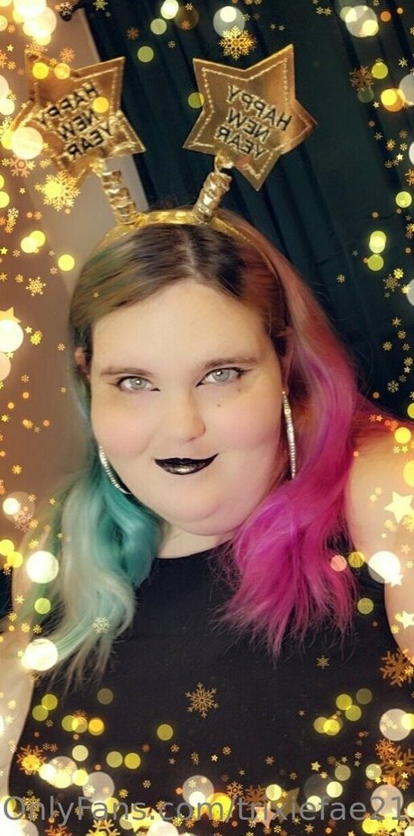 trixiefae21 actriz desnuda galerías