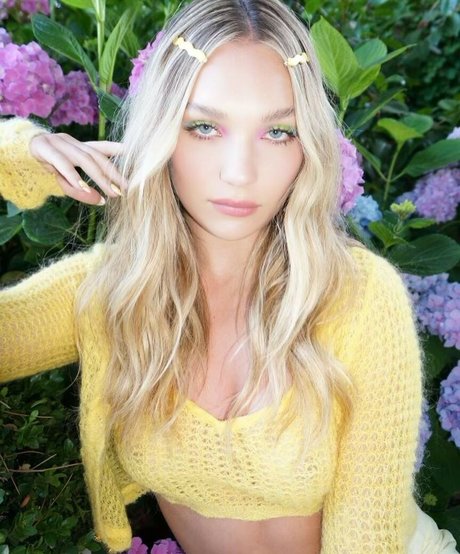 Maddie Ziegler pornstar perfect image