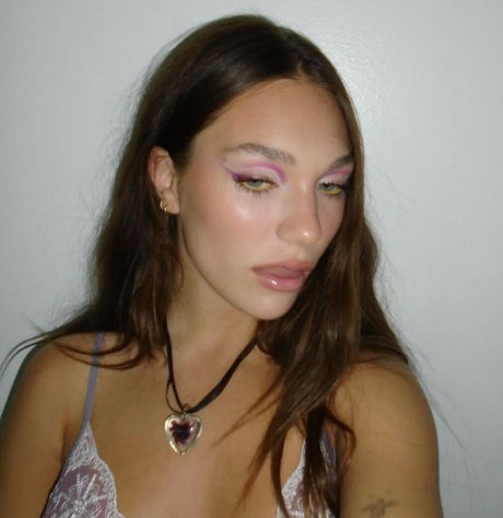 squirt teen onlyfans pretty photos