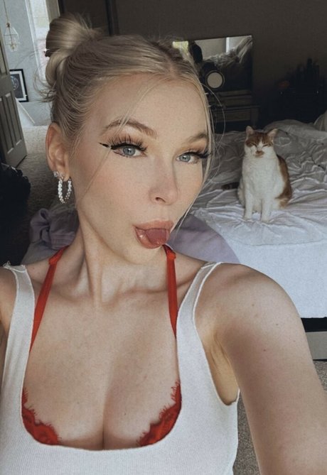 Loveabilities star hot photo
