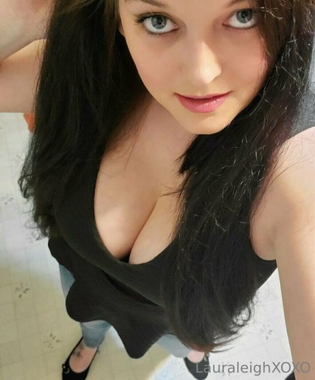 the laurajohnson estrella porno caliente foto