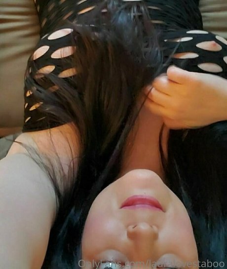 the laurajohnson étoile chaude img