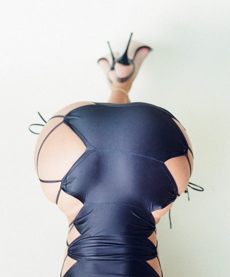 Casi Davis étoile adulte images