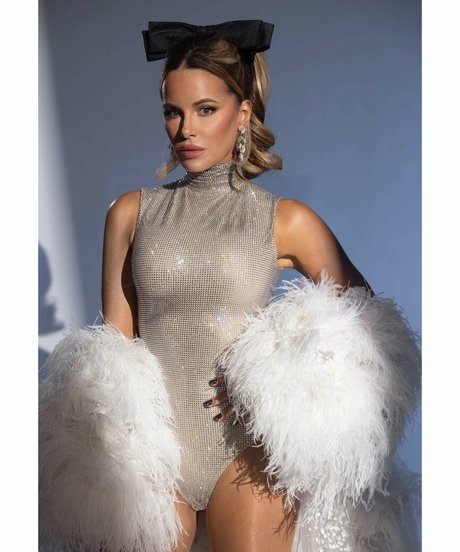 Kate Beckinsale star du porno adulte des photos