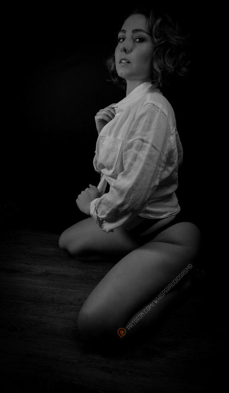 WhisperAudios ASMR exclusive model pictures
